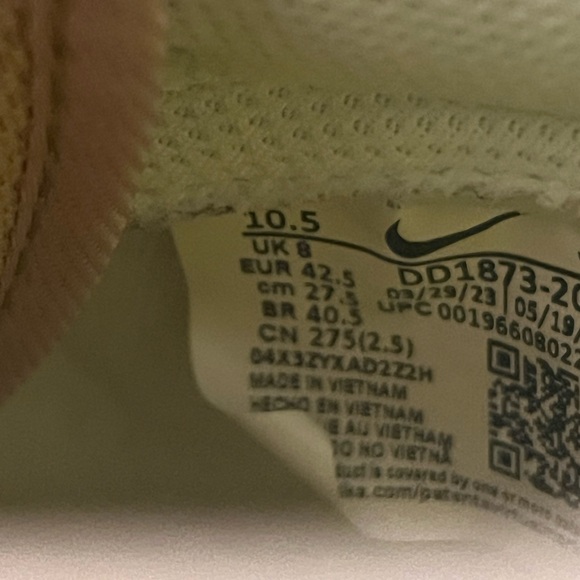 SOLD - Nike Dunks Low - Sail Colorway - Size 10.5W/9M - Picture 8 of 9